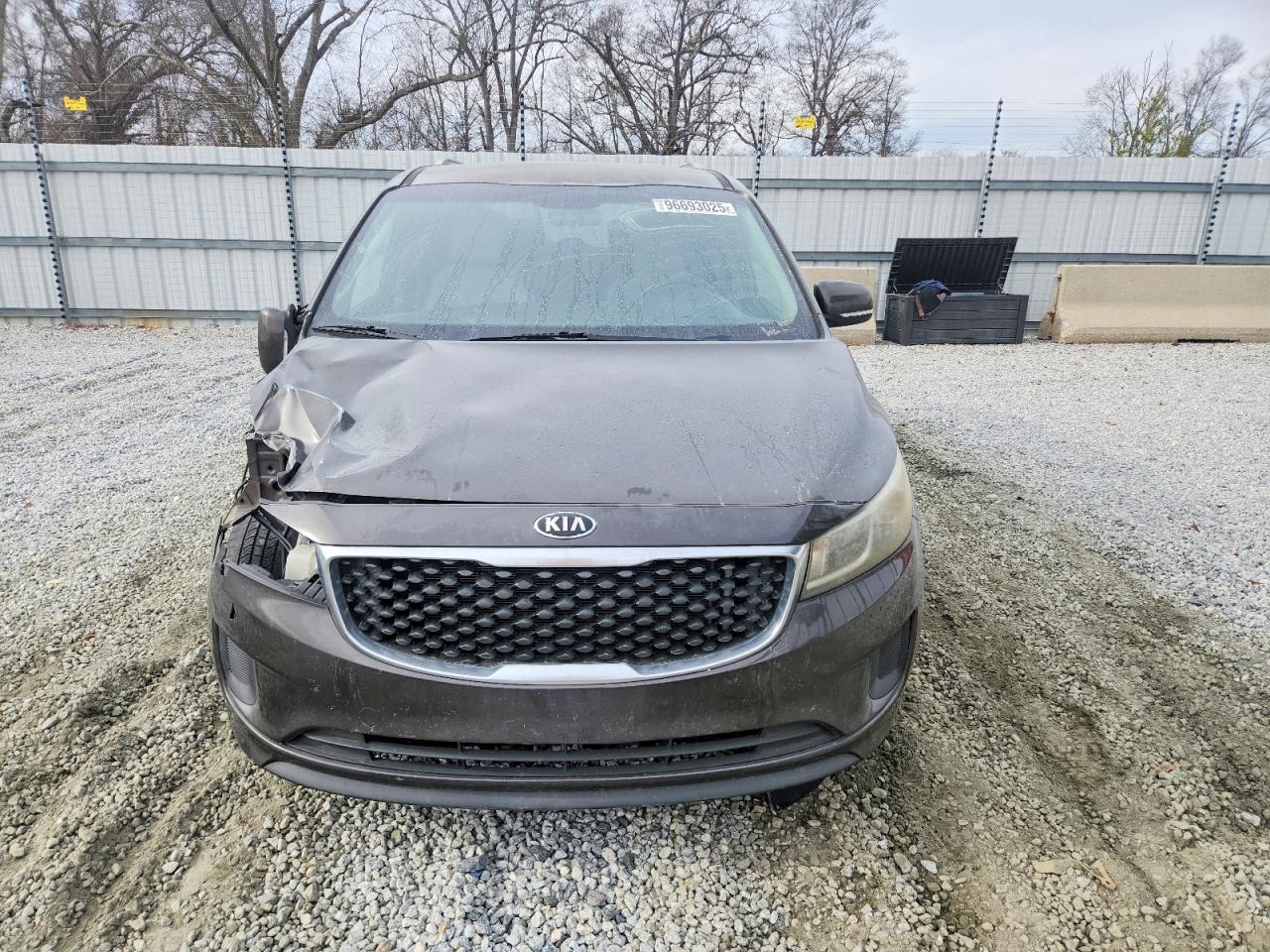 2016 KIA SEDONA LX photo 9