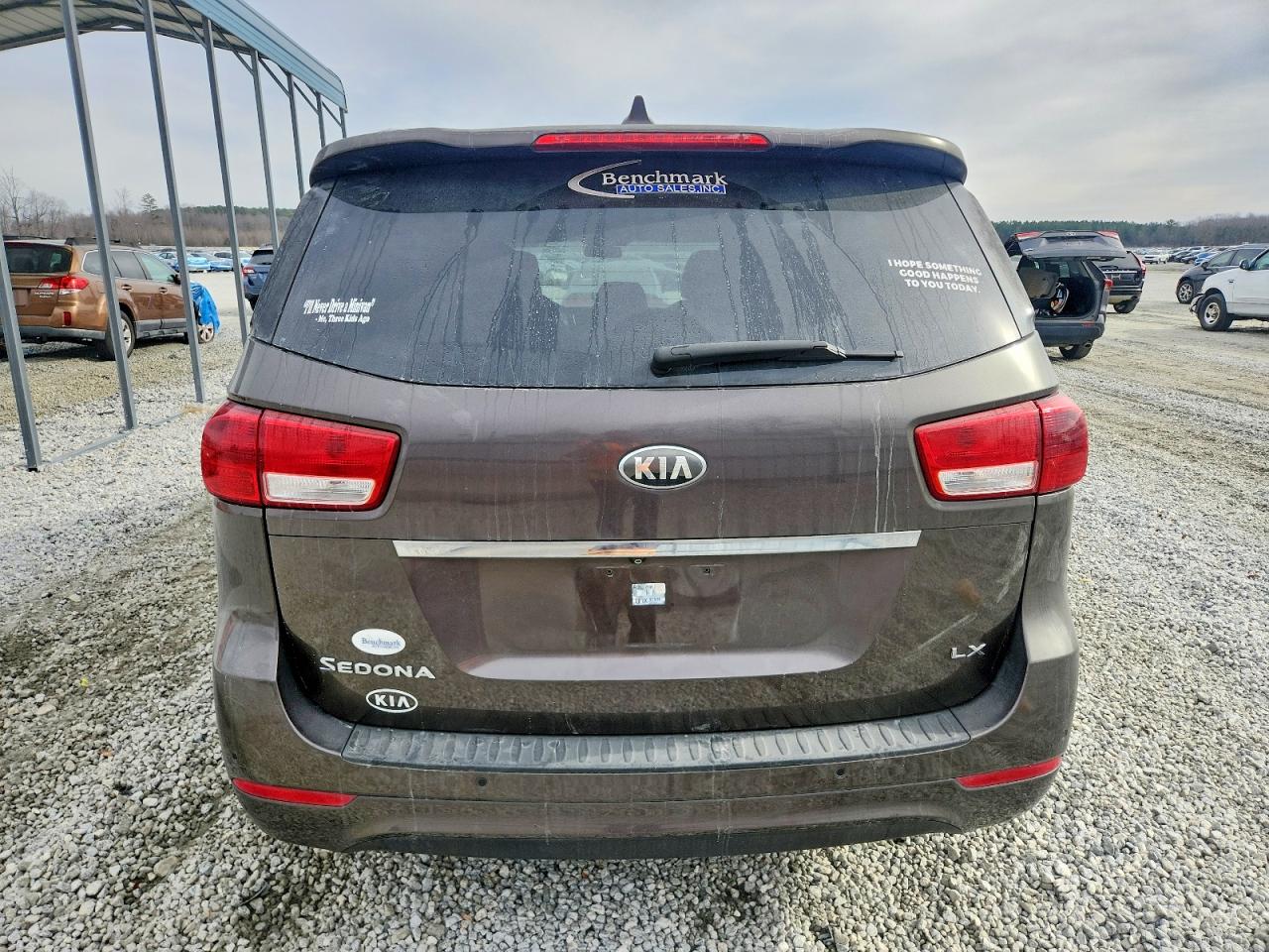 2016 KIA SEDONA LX photo 11