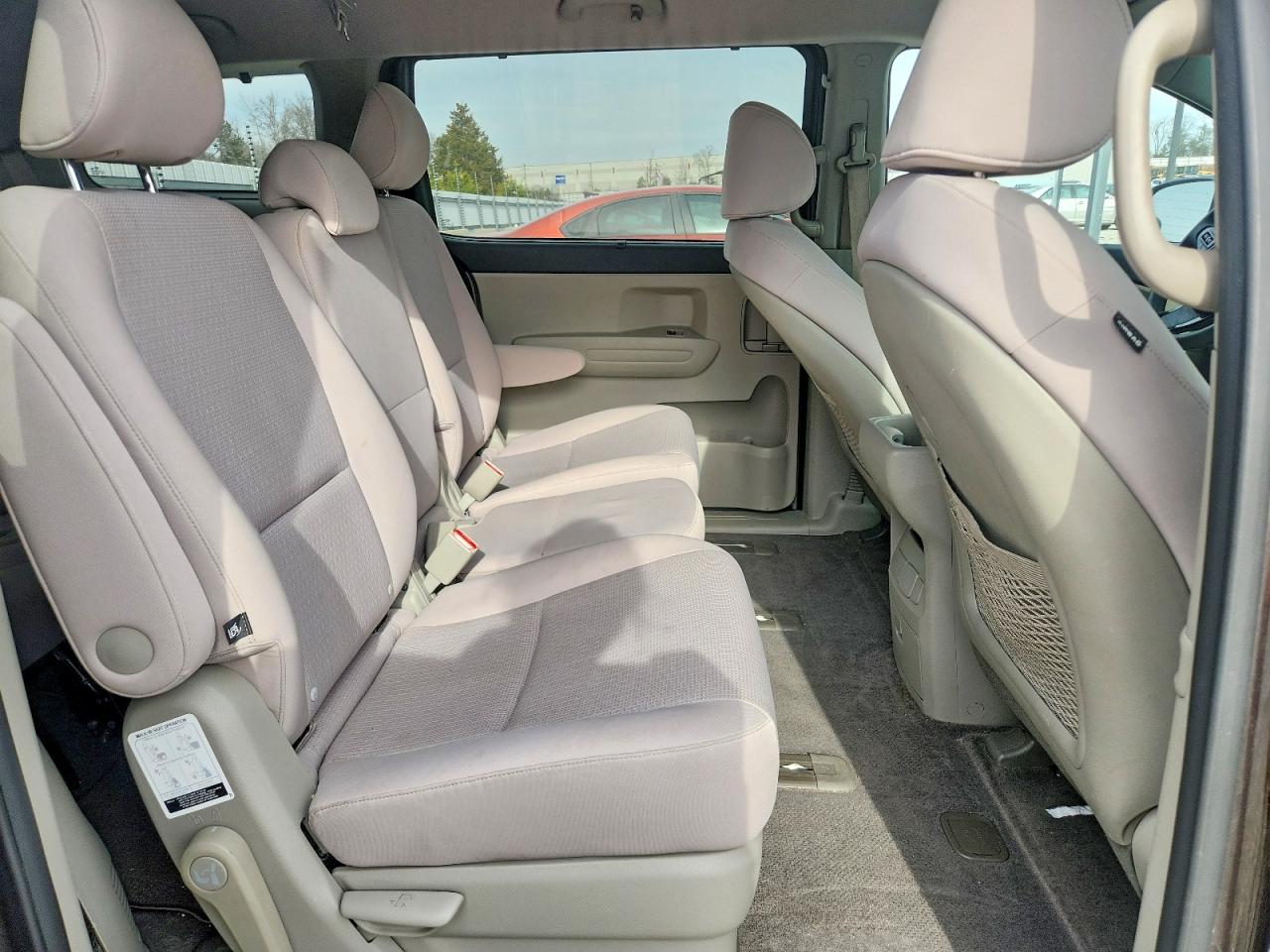 2016 KIA SEDONA LX photo 21