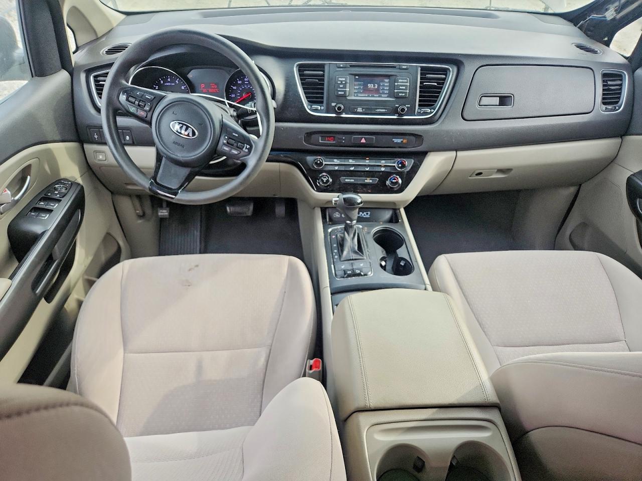 2016 KIA SEDONA LX photo 15