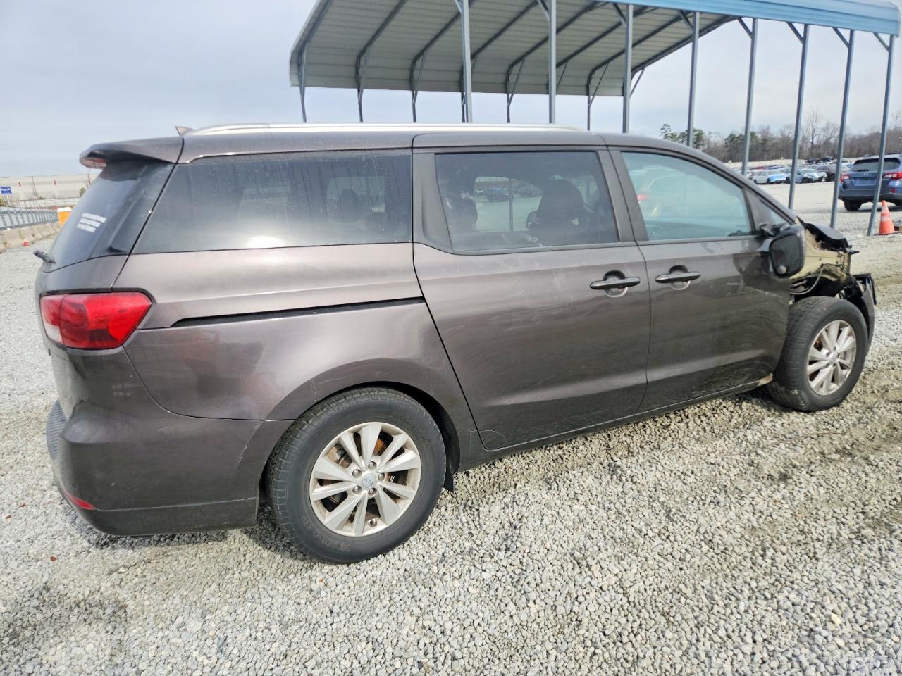 2016 KIA SEDONA LX photo 5
