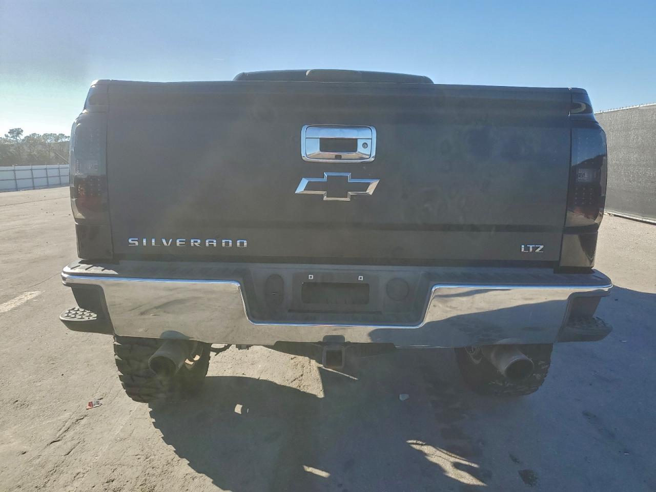 2014 CHEVROLET SILVERADO C1500 LTZ photo 6