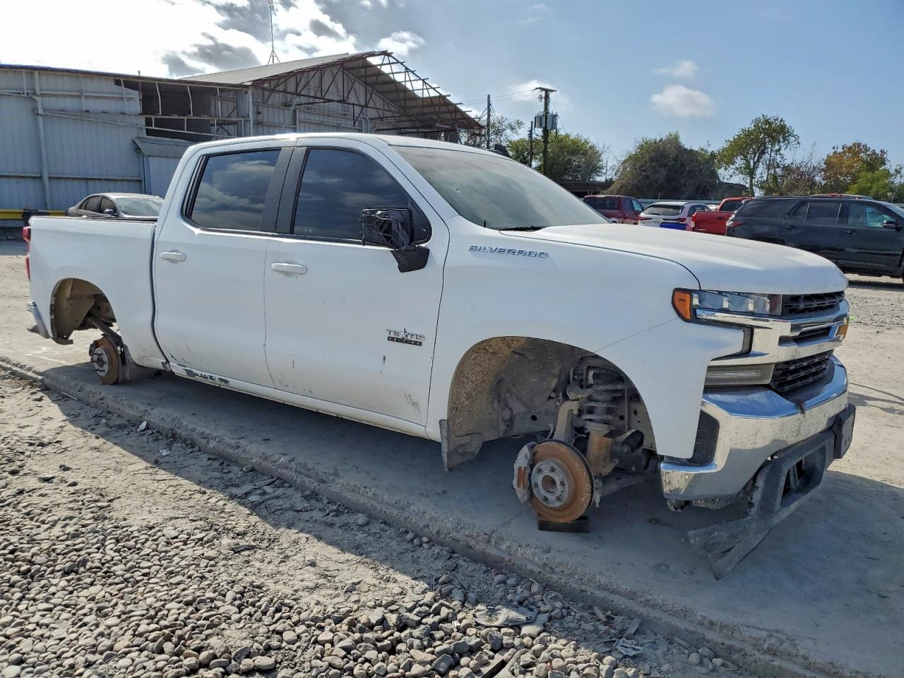 2021 CHEVROLET SILVERADO C1500 LT photo 4