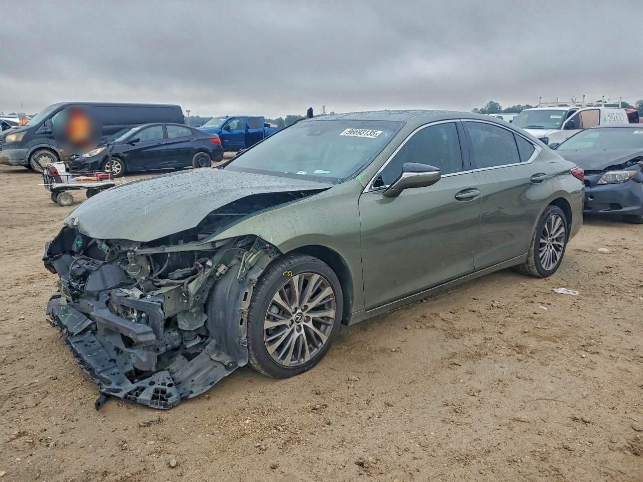 2021 LEXUS ES