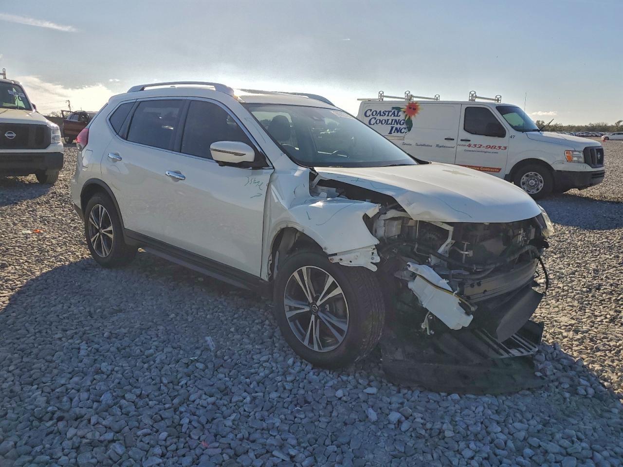 2019 NISSAN ROGUE S photo 7
