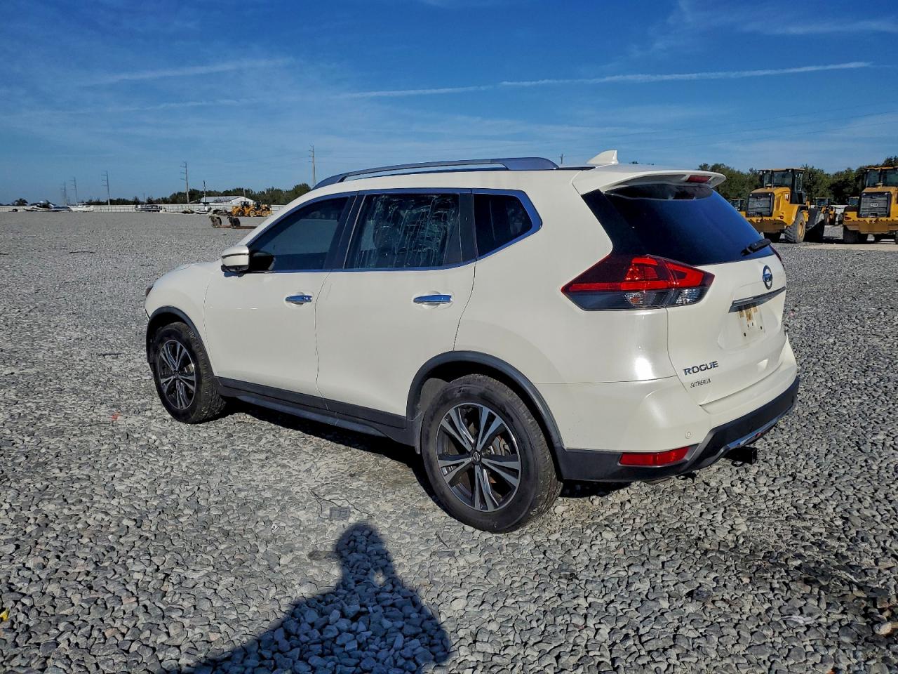 2019 NISSAN ROGUE S photo 3