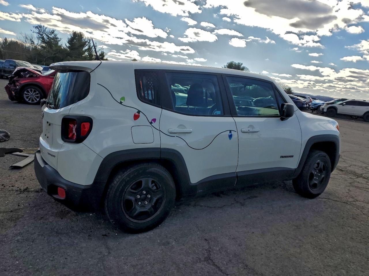 2017 JEEP RENEGADE SPORT photo 3
