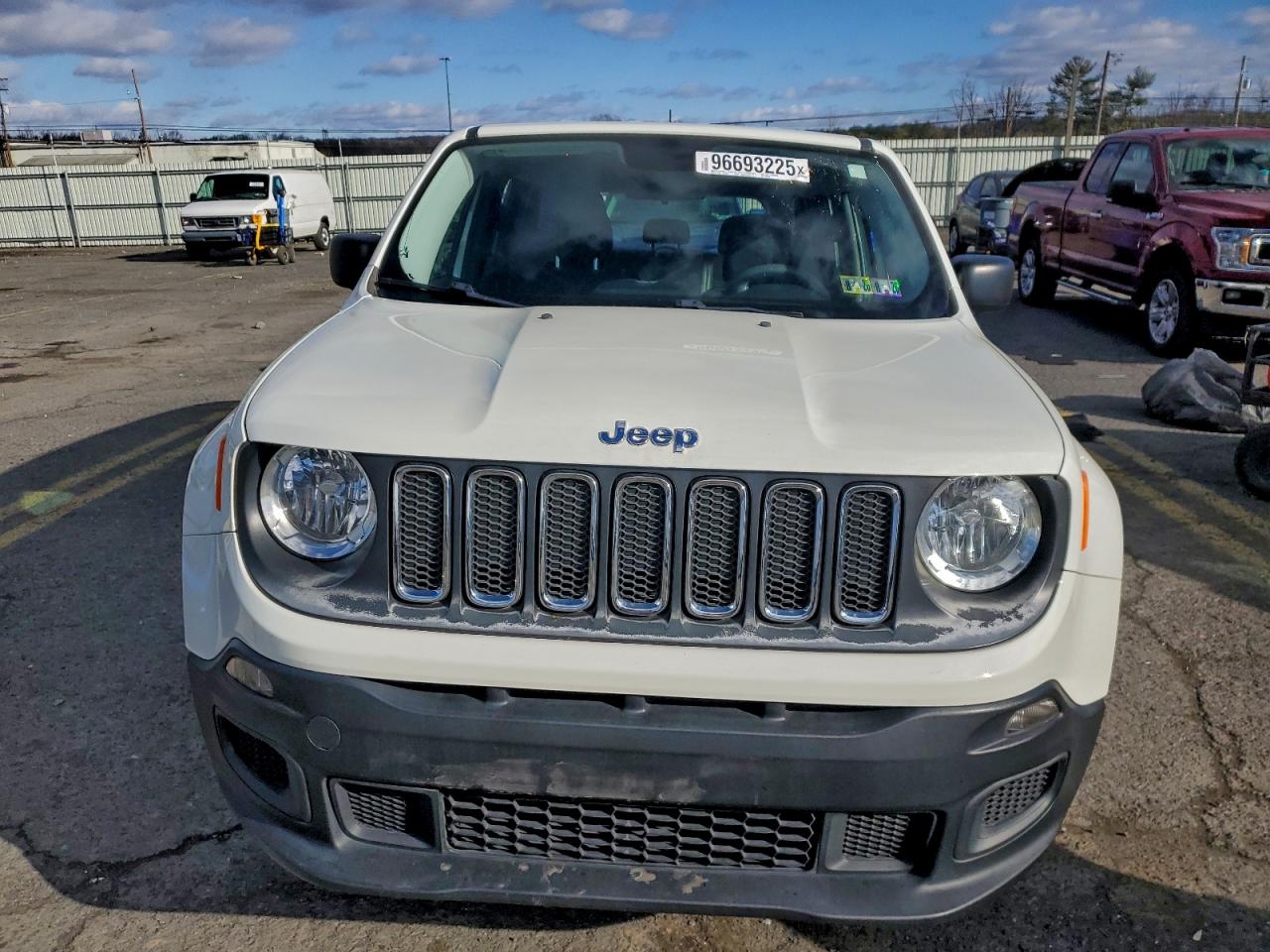 2017 JEEP RENEGADE SPORT photo 5