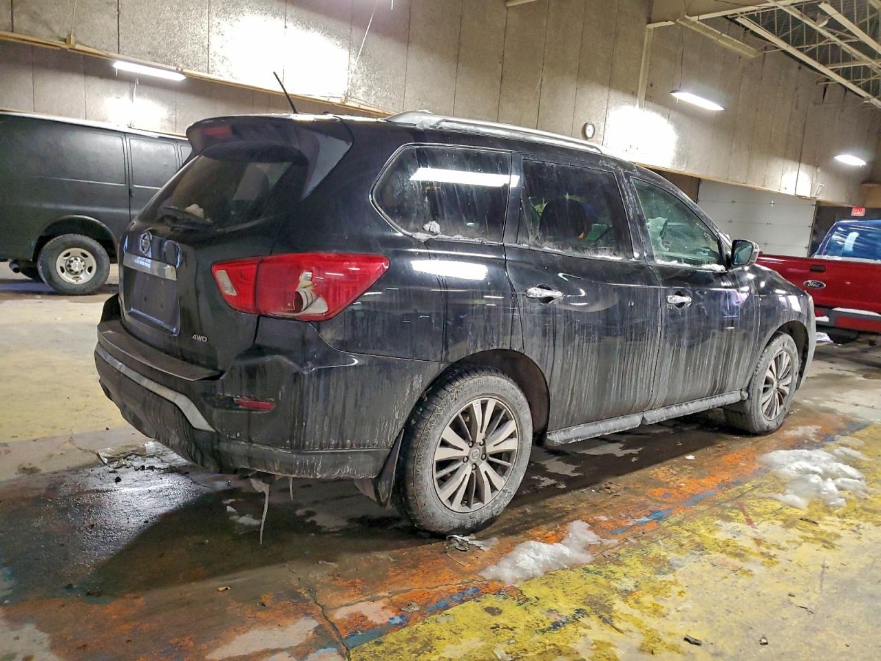 2017 NISSAN PATHFINDER S photo 3