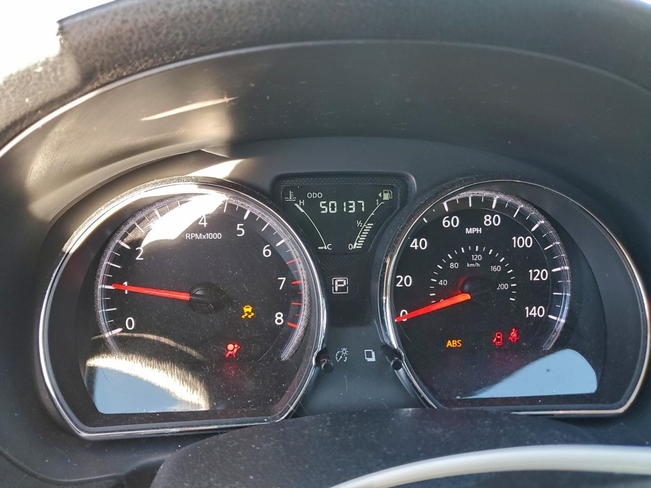 2018 NISSAN VERSA S photo 9