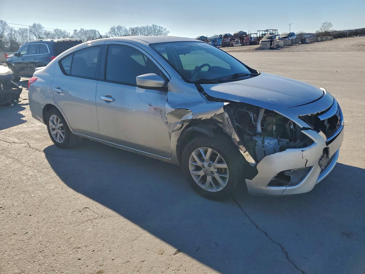 2018 NISSAN VERSA S photo 4