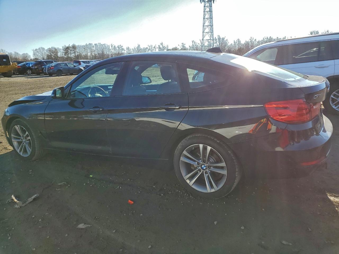 2016 BMW 328 XIGT SULEV photo 2