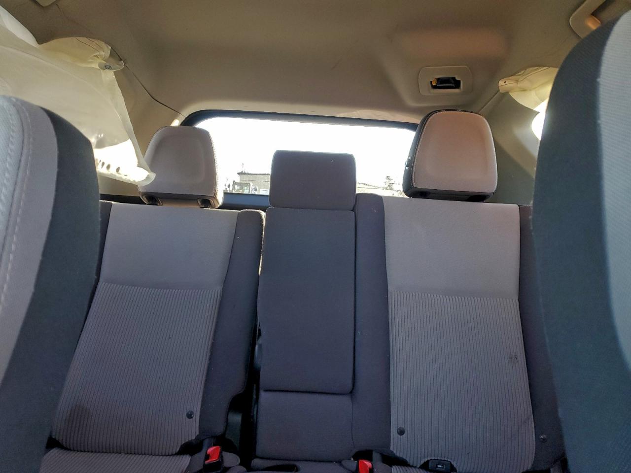 2014 TOYOTA RAV4 XLE photo 10