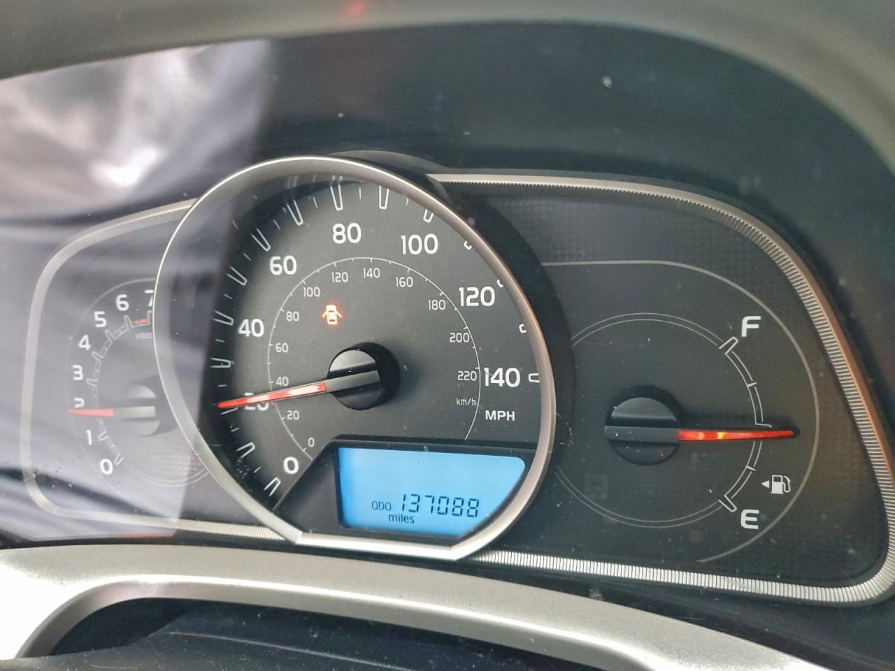 2014 TOYOTA RAV4 XLE photo 9