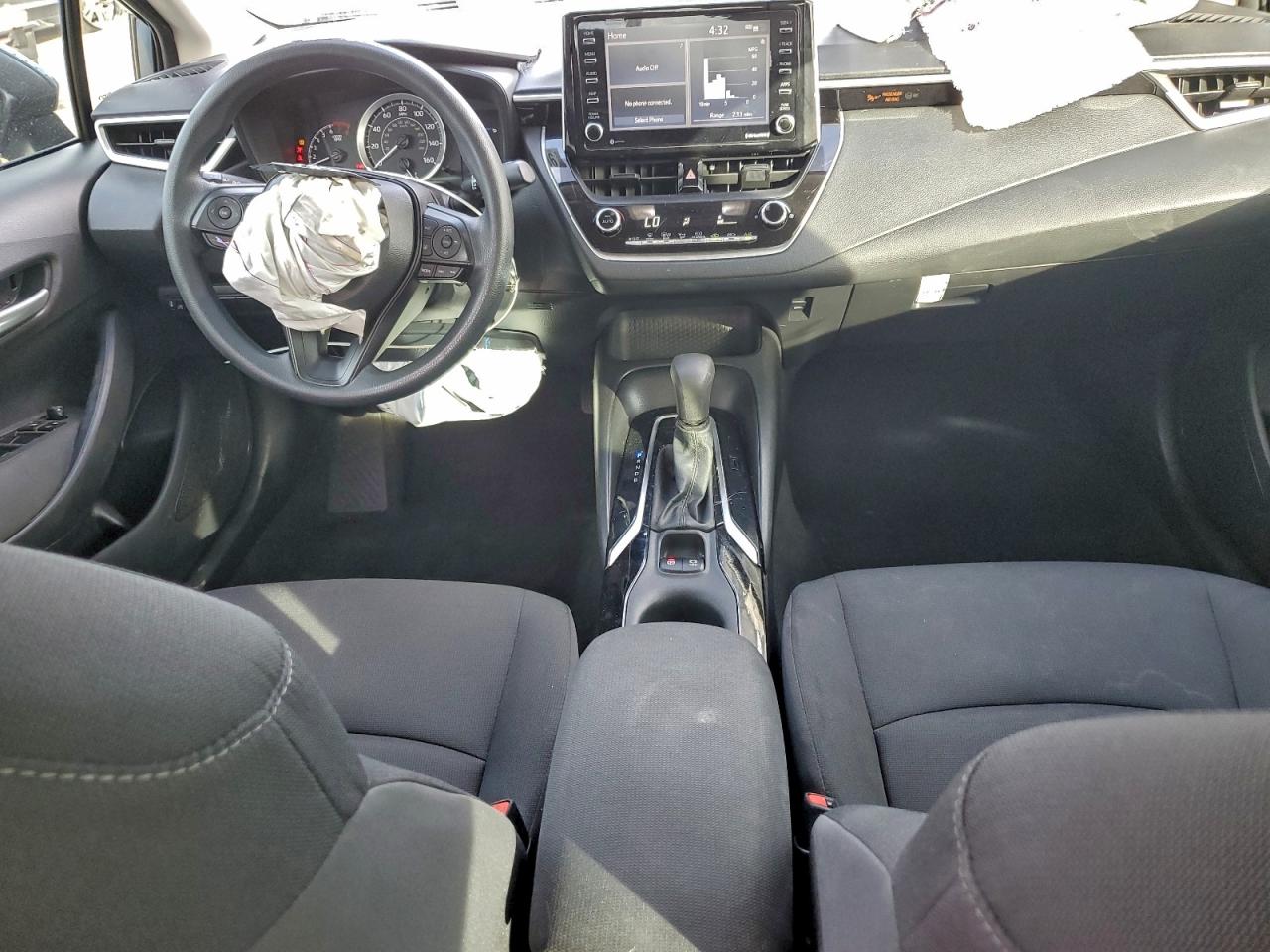 2021 TOYOTA COROLLA LE photo 8