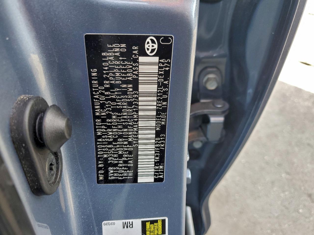2021 TOYOTA COROLLA LE photo 12