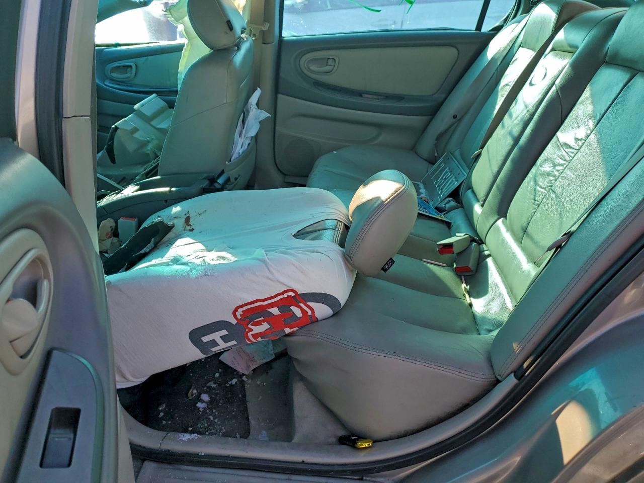 2001 NISSAN MAXIMA GXE photo 19