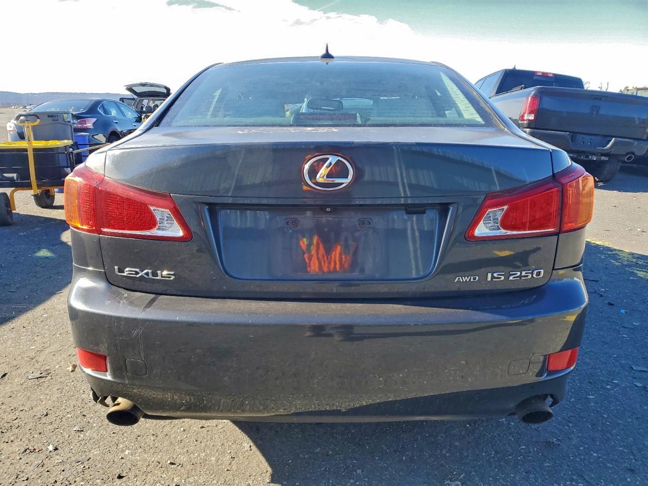 2010 LEXUS IS 250 photo 6