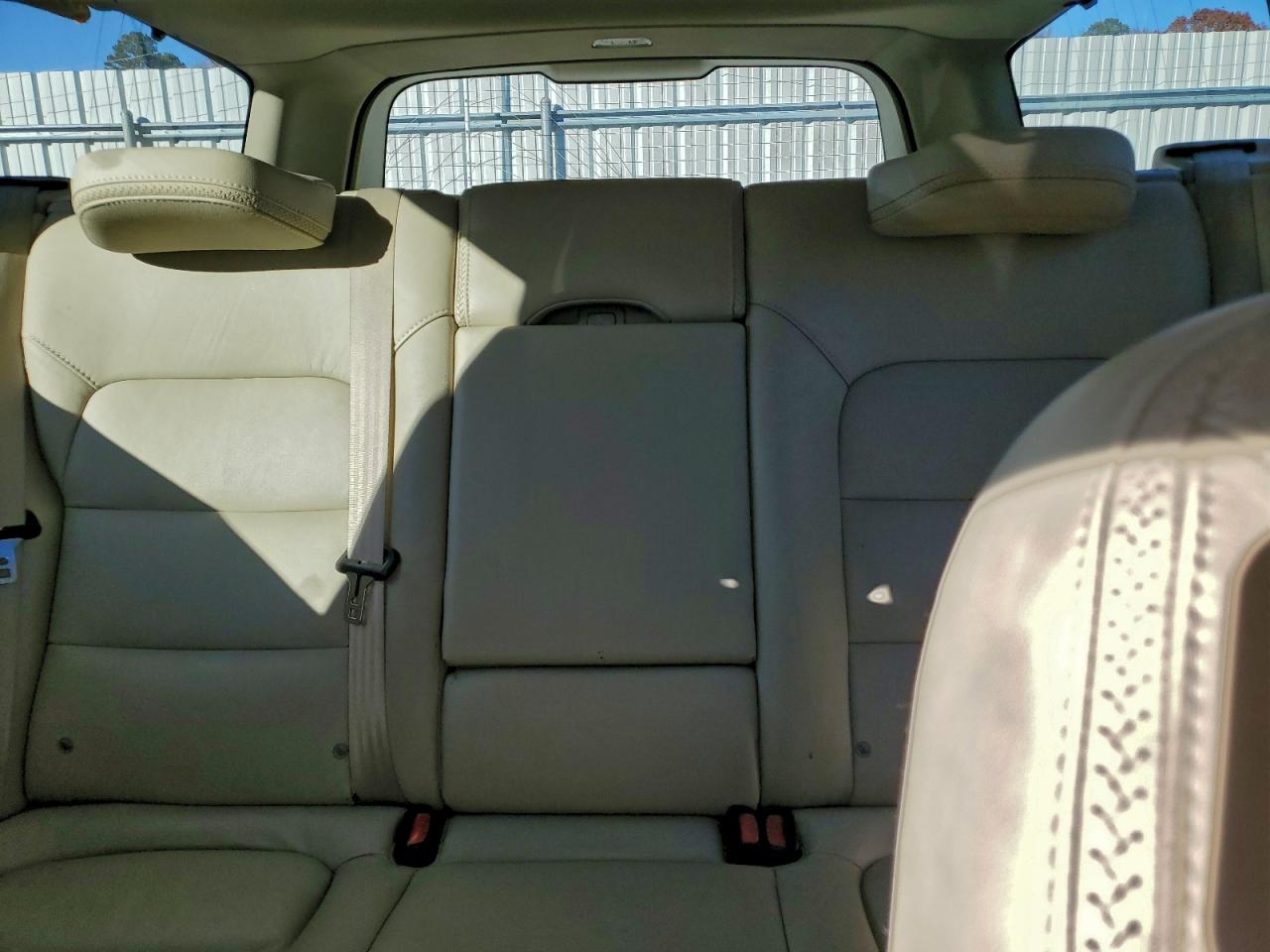 2015 VOLVO XC70 T5 PLATINUM photo 28