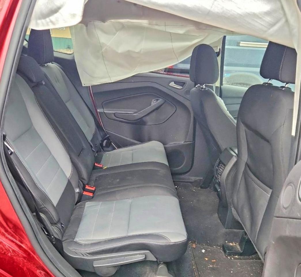 2016 FORD ESCAPE SE photo 10