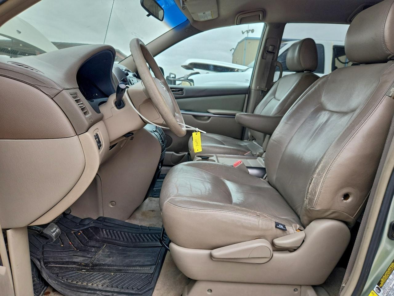 2006 TOYOTA SIENNA CE photo 19