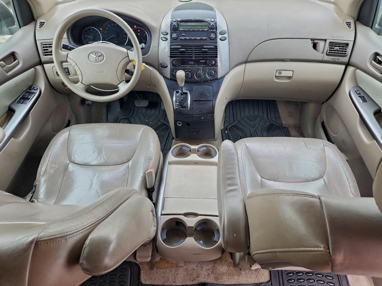 2006 TOYOTA SIENNA CE photo 22