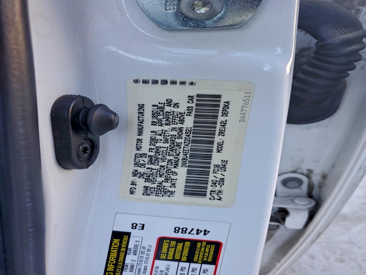 2010 TOYOTA COROLLA BASE photo 25