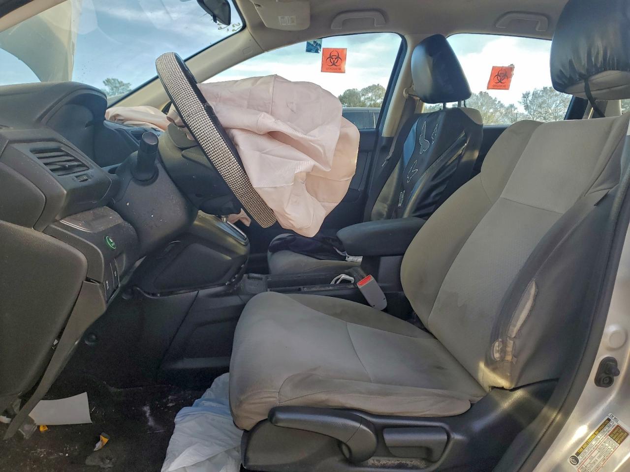 2015 HONDA CR-V LX photo 19