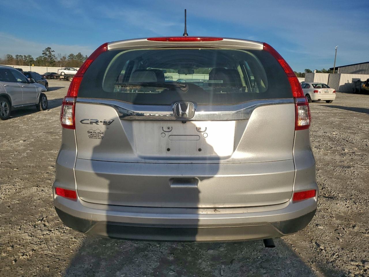 2015 HONDA CR-V LX photo 16