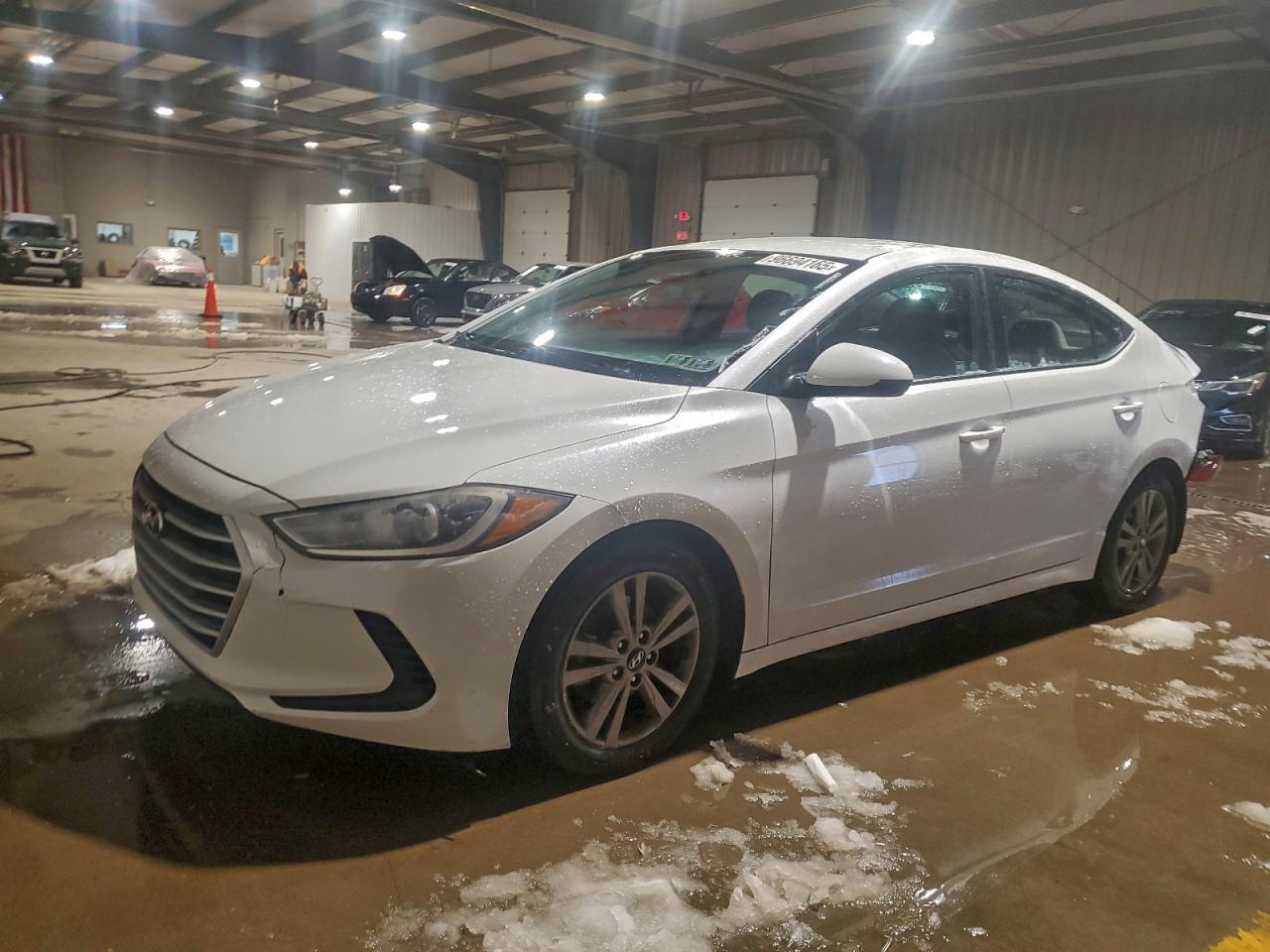 2017 HYUNDAI ELANTRA
