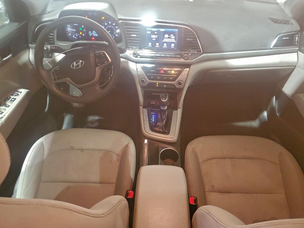 2017 HYUNDAI ELANTRA SE photo 8