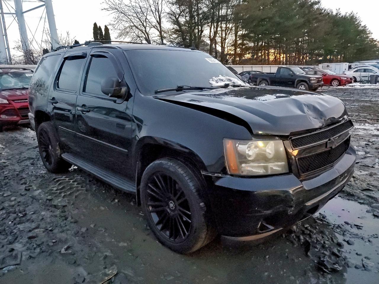 2011 CHEVROLET TAHOE K1500 LTZ photo 4
