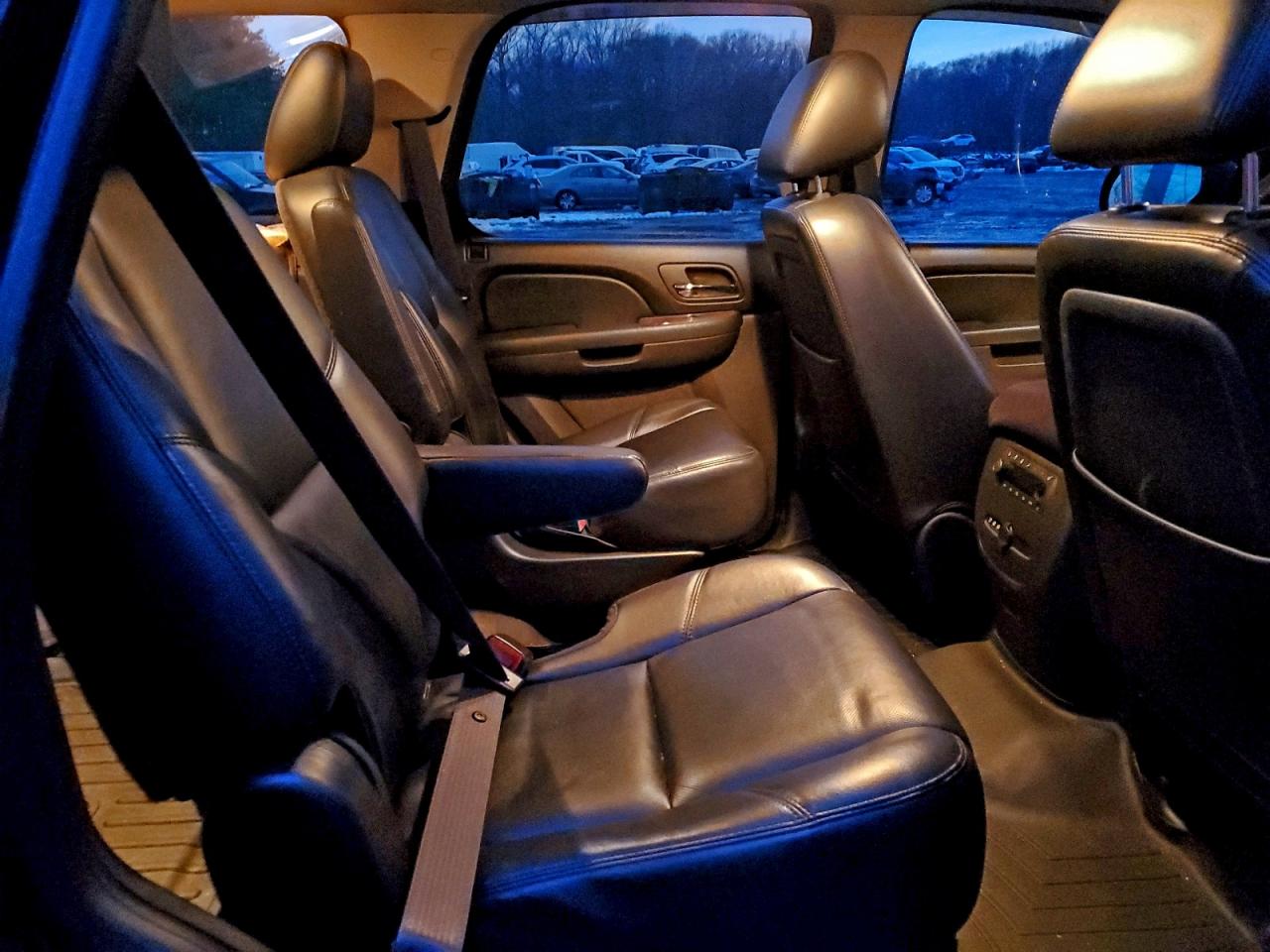 2011 CHEVROLET TAHOE K1500 LTZ photo 11