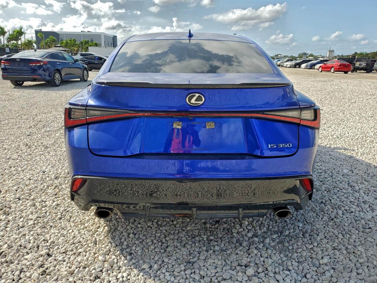 2023 LEXUS IS 350 F SPORT DESIGN photo 6