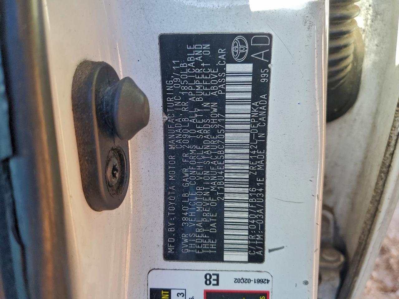 2011 TOYOTA COROLLA BASE photo 12