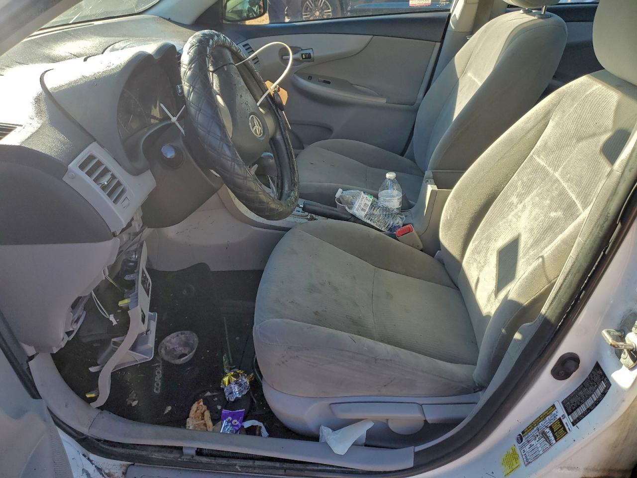 2011 TOYOTA COROLLA BASE photo 7