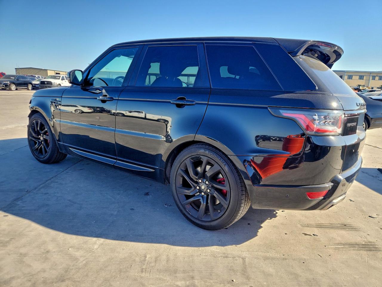 2019 LAND ROVER RANGE ROVER SPORT HSE DYNAMIC photo 2
