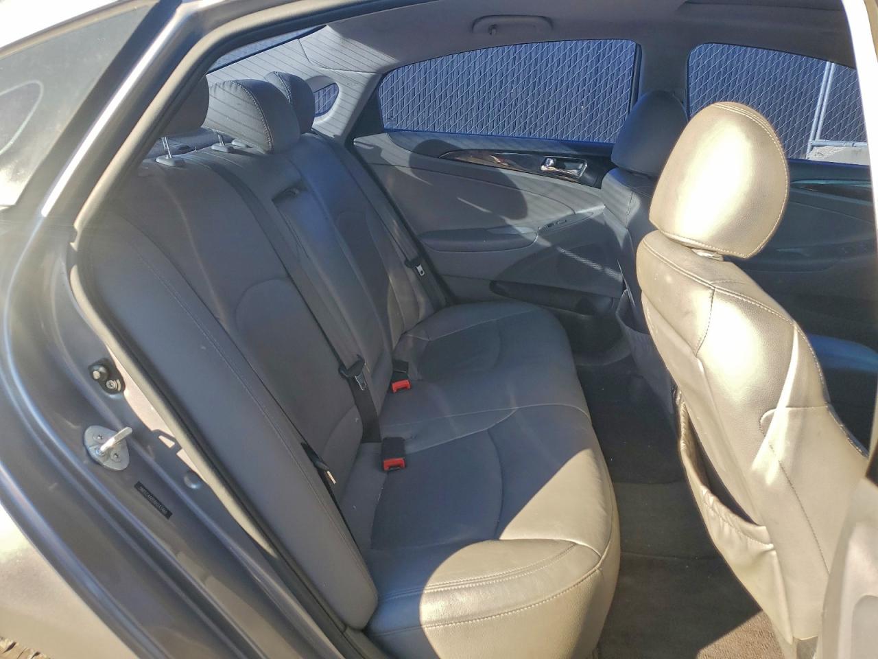 2011 HYUNDAI SONATA SE photo 10