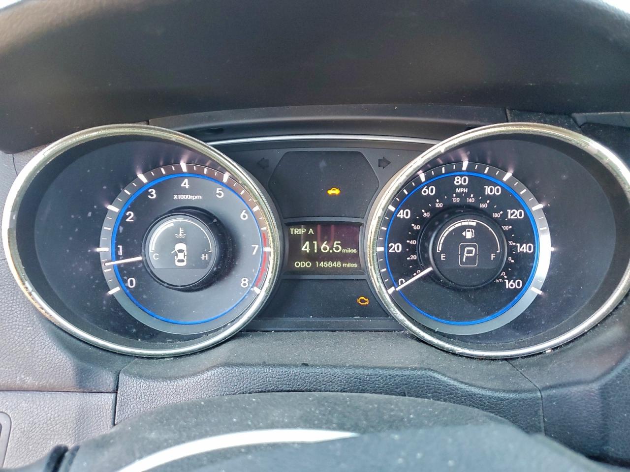 2011 HYUNDAI SONATA SE photo 9