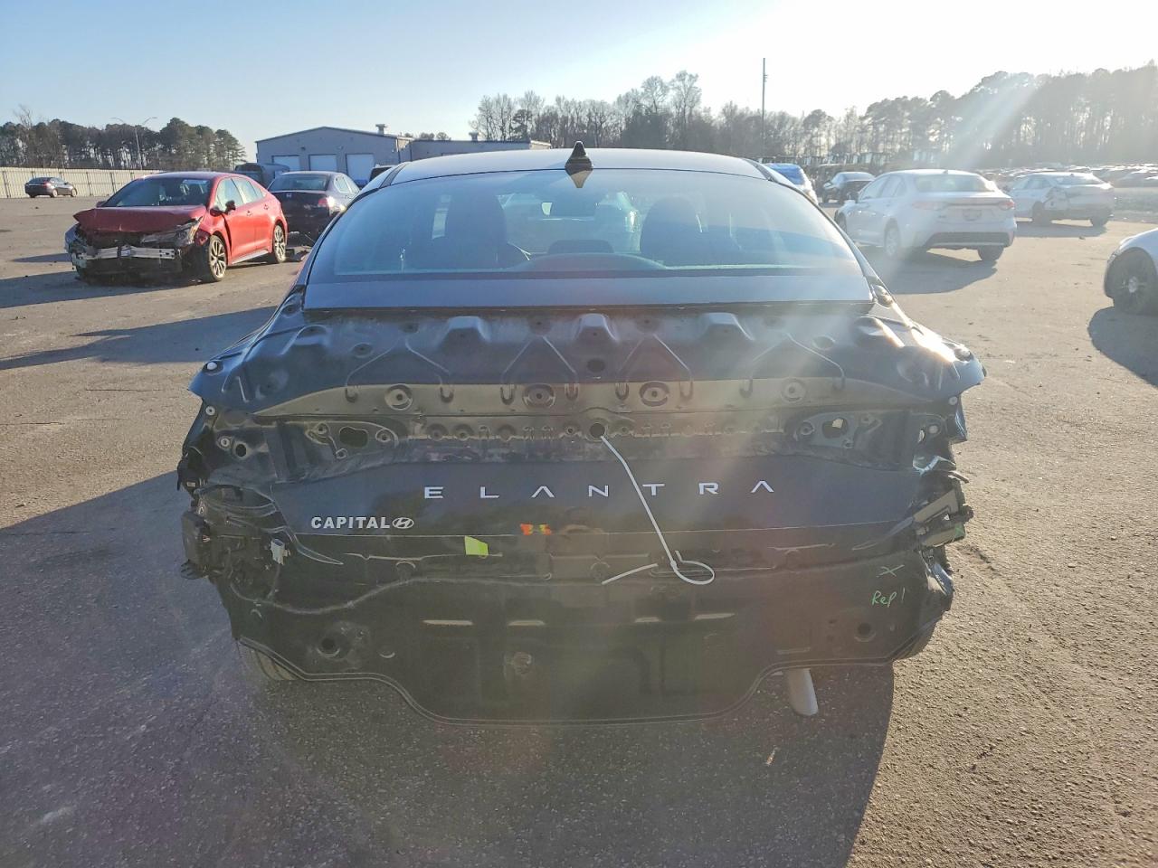 2025 HYUNDAI ELANTRA SEL SPORT photo 6