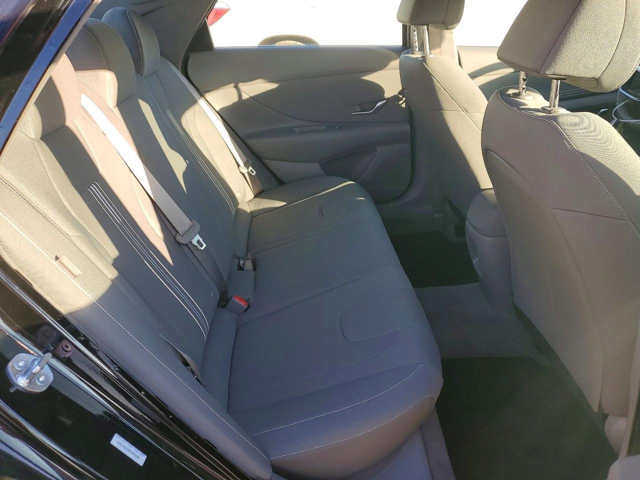 2025 HYUNDAI ELANTRA SEL SPORT photo 10