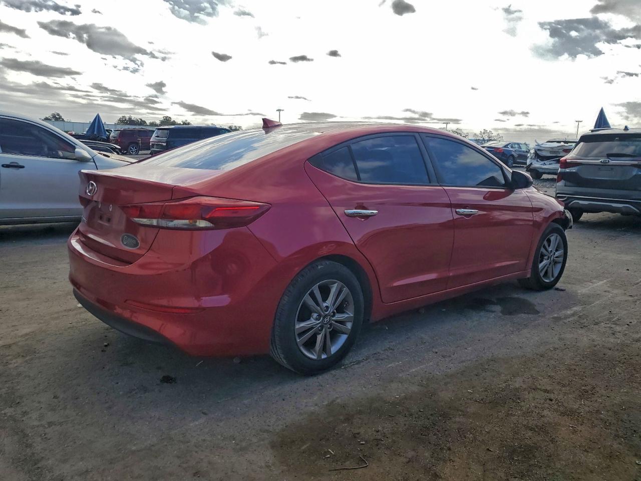 2017 HYUNDAI ELANTRA SE photo 3