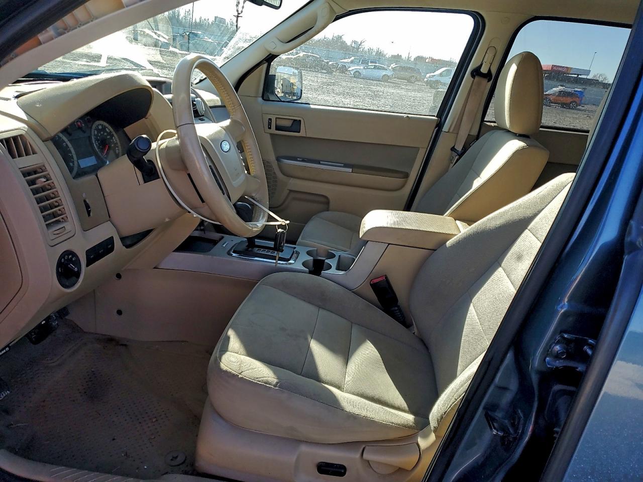 2012 FORD ESCAPE XLT photo 7