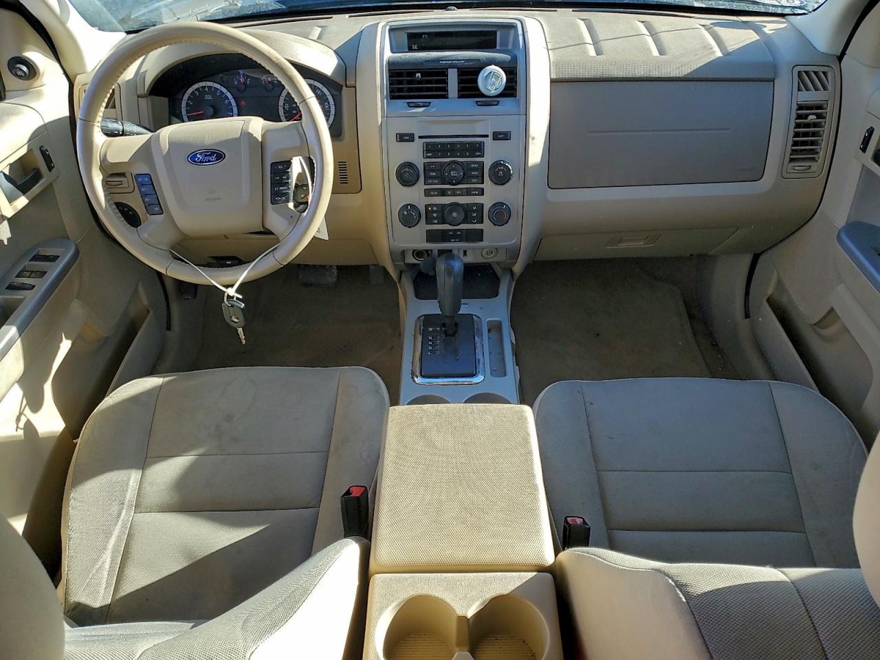 2012 FORD ESCAPE XLT photo 8