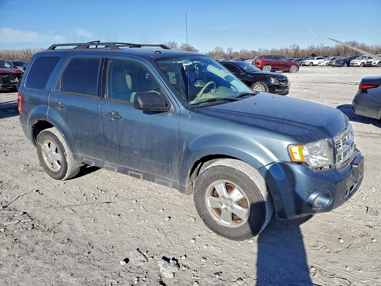 2012 FORD ESCAPE XLT photo 4