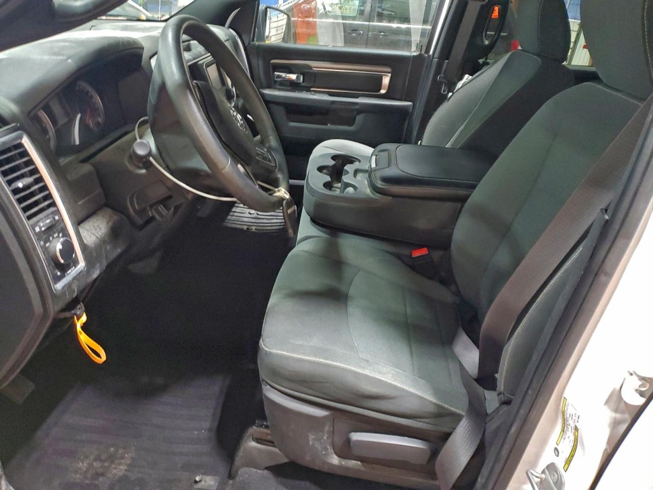 2022 RAM 1500 CLASSIC SLT photo 7