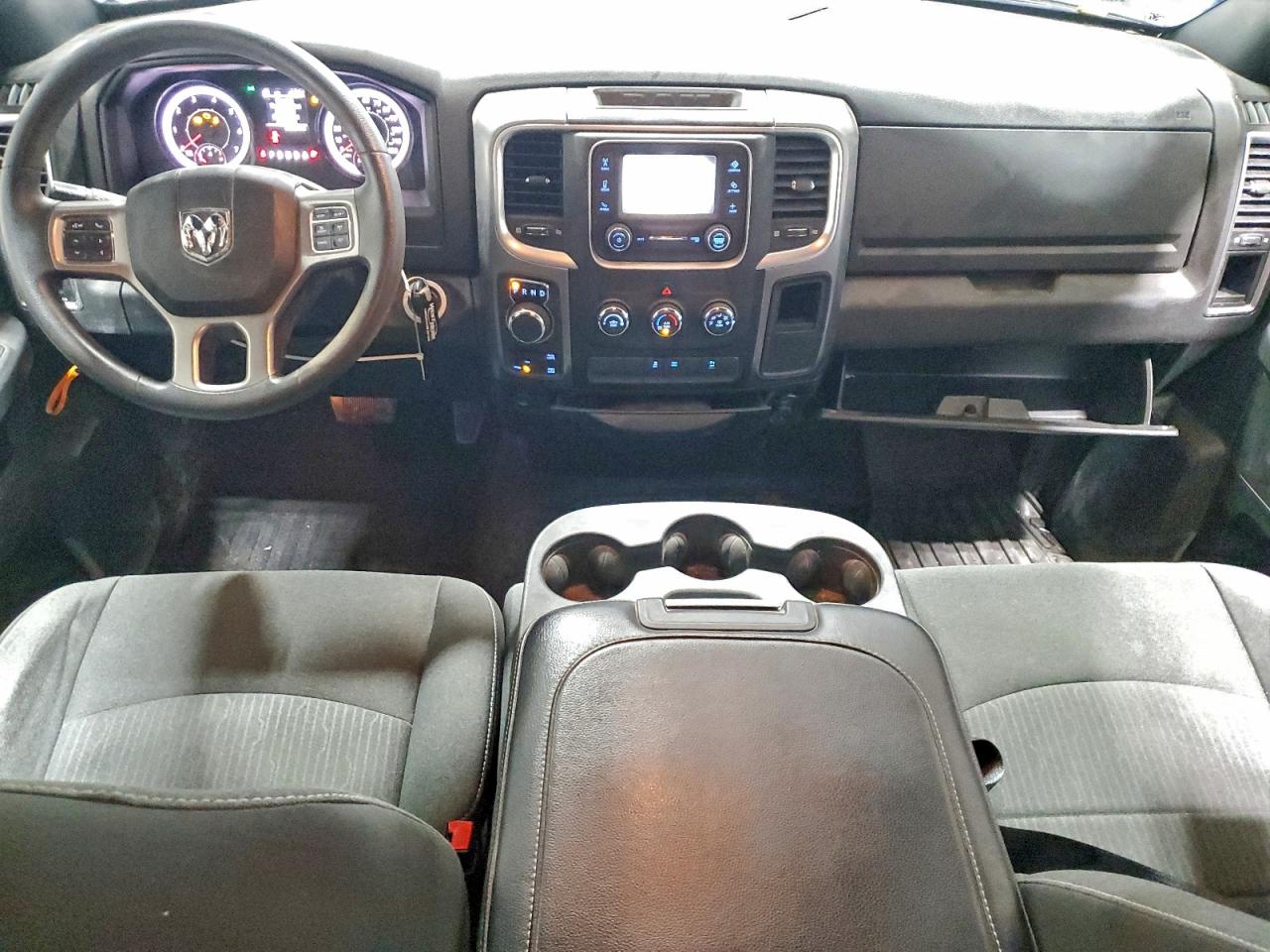 2022 RAM 1500 CLASSIC SLT photo 8