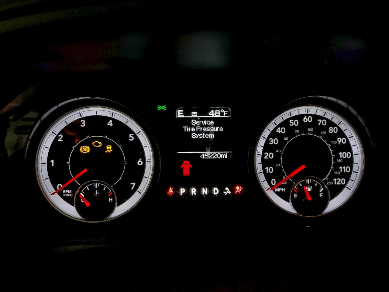 2022 RAM 1500 CLASSIC SLT photo 9
