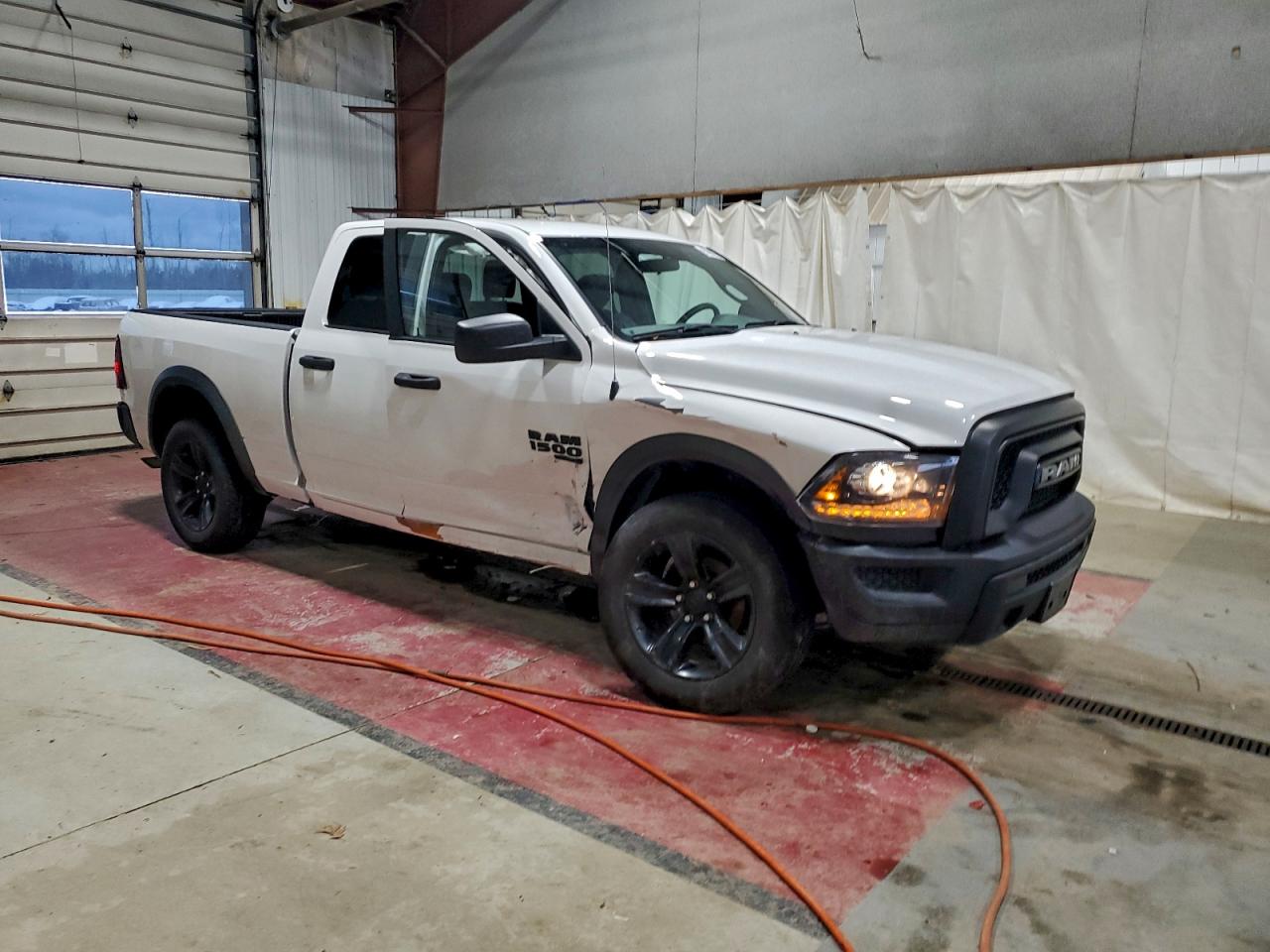 2022 RAM 1500 CLASSIC SLT photo 4