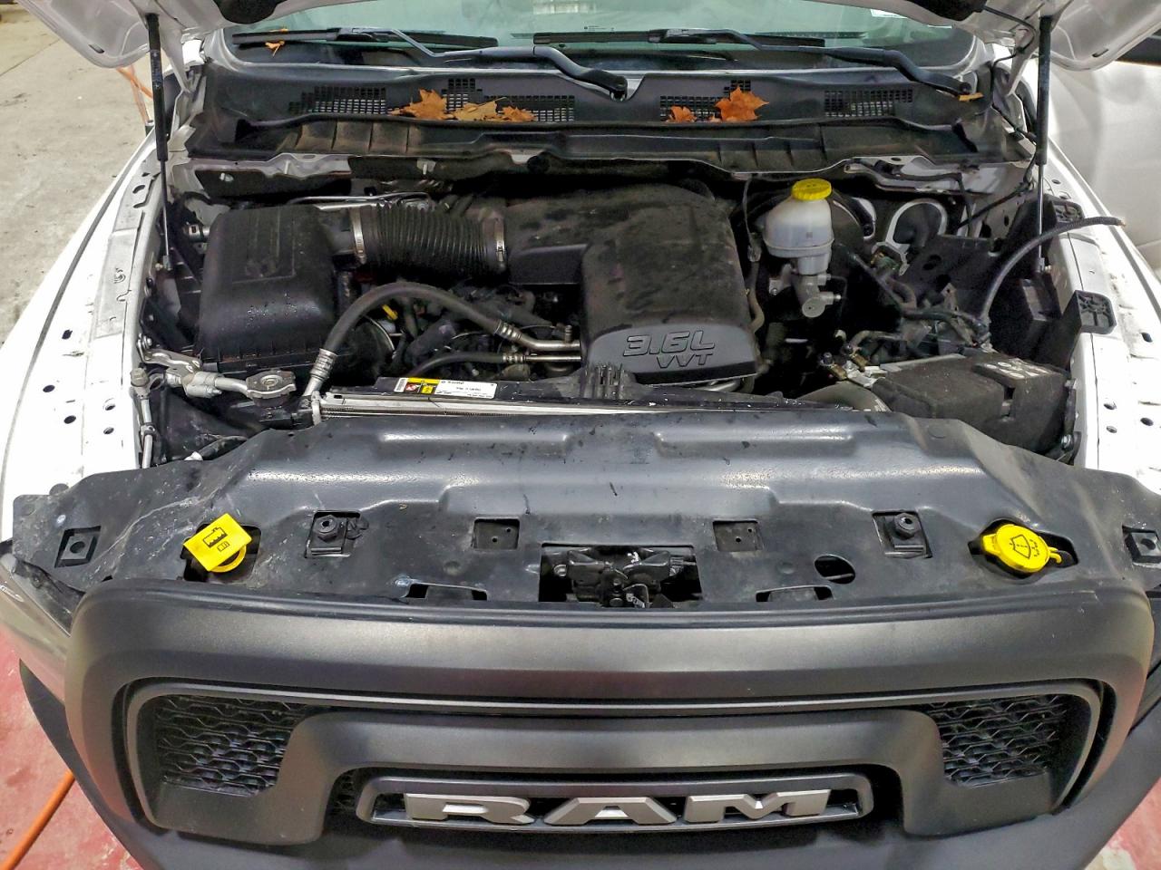 2022 RAM 1500 CLASSIC SLT photo 12
